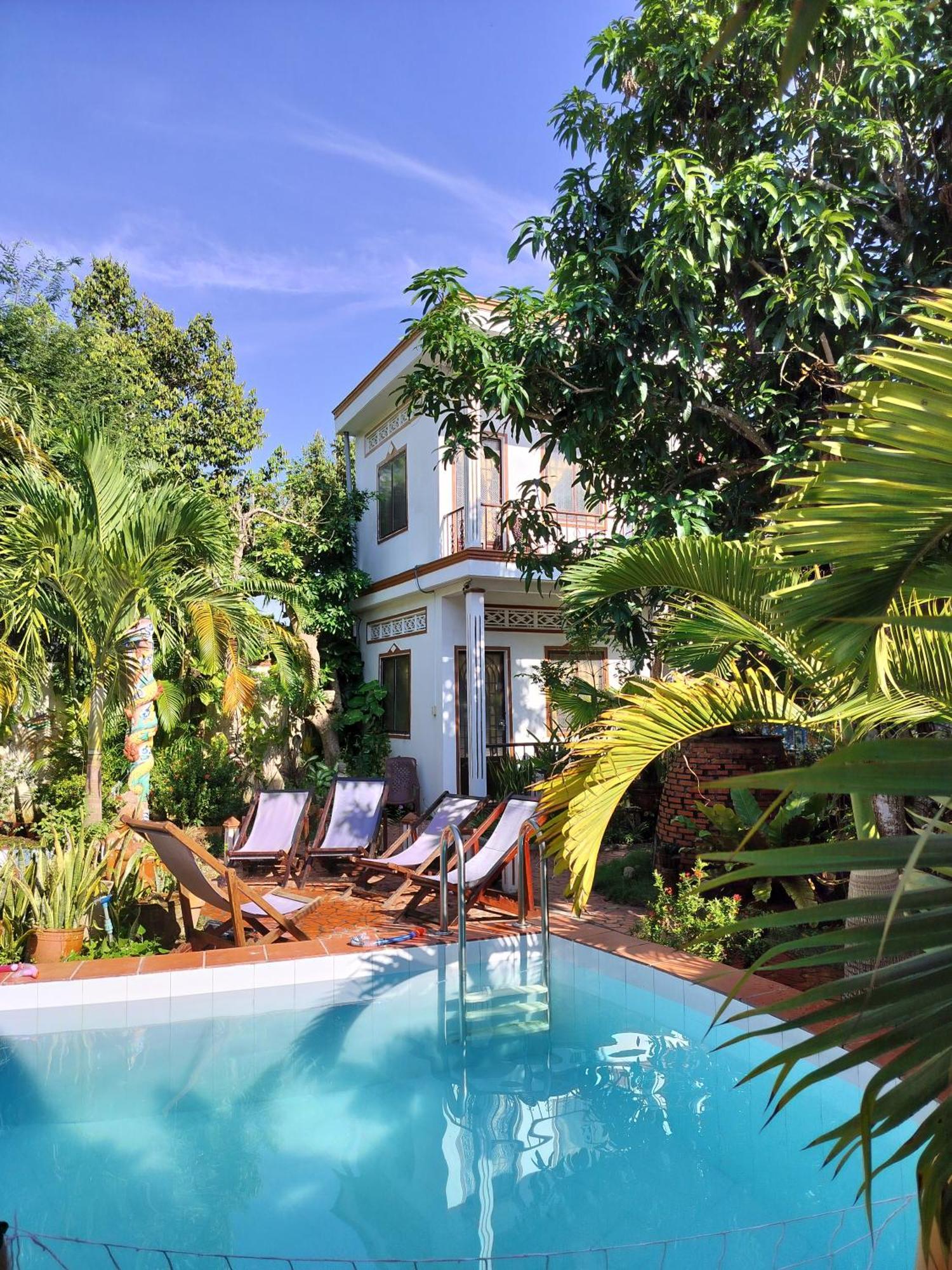 Happy Family Guesthouse Vĩnh Long Exterior photo