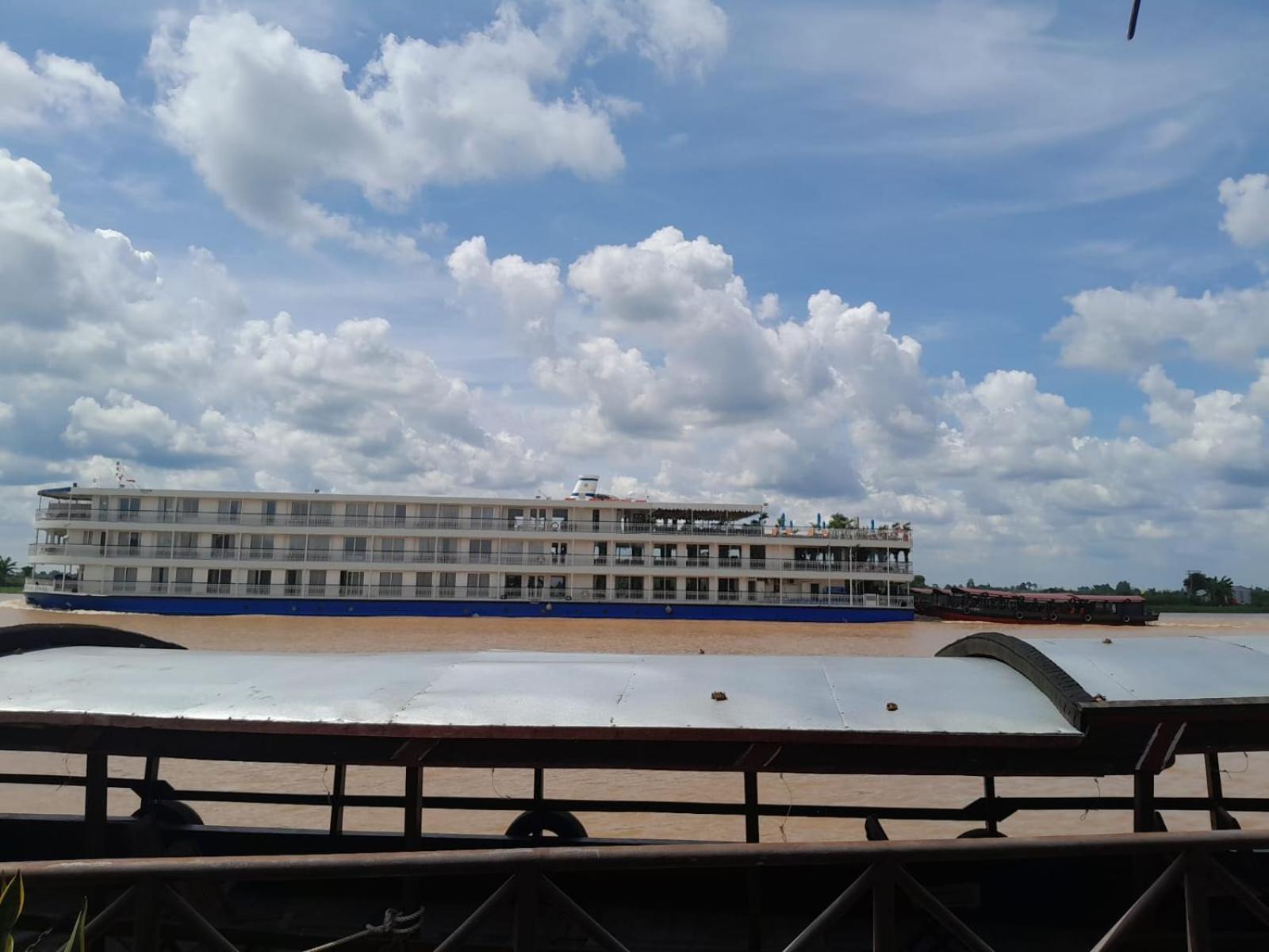 Happy Family Guesthouse Vĩnh Long Exterior photo